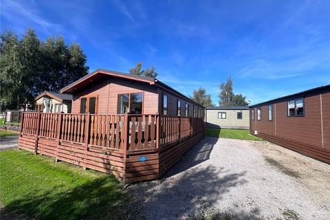 3 bedroom mobile home for sale - Borwick Lane, Dock Acres, Carnforth, Lancashire, LA6