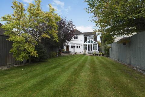 5 bedroom detached house for sale, Doddinghurst Road, BRENTWOOD, Essex, CM15