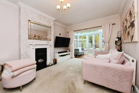 5 bedroom detached house for sale, Doddinghurst Road, BRENTWOOD, Essex, CM15