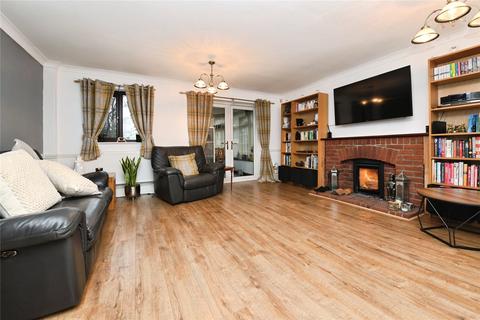 3 bedroom detached house for sale, Conifer Drive, BRENTWOOD, Essex, CM14