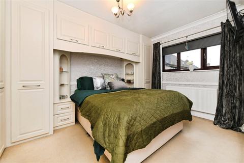 3 bedroom detached house for sale, Conifer Drive, BRENTWOOD, Essex, CM14