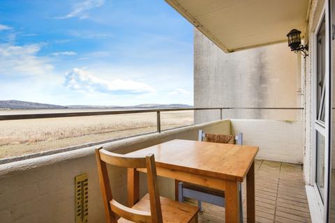 2 bedroom flat for sale, Sandside, Milnthorpe, Cumbria, LA7
