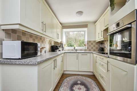 2 bedroom flat for sale, Sandside, Milnthorpe, Cumbria, LA7