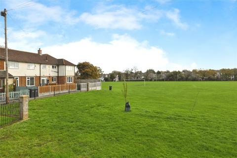 2 bedroom flat for sale, Harrison Close, Hutton, Brentwood, Essex, CM13