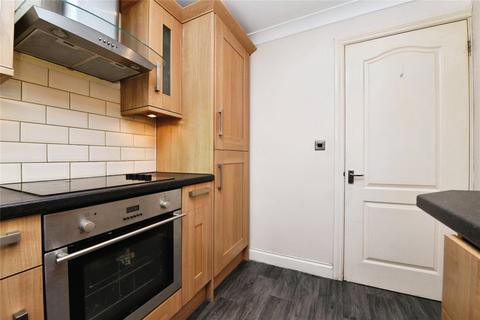 2 bedroom flat for sale, Harrison Close, Hutton, Brentwood, Essex, CM13