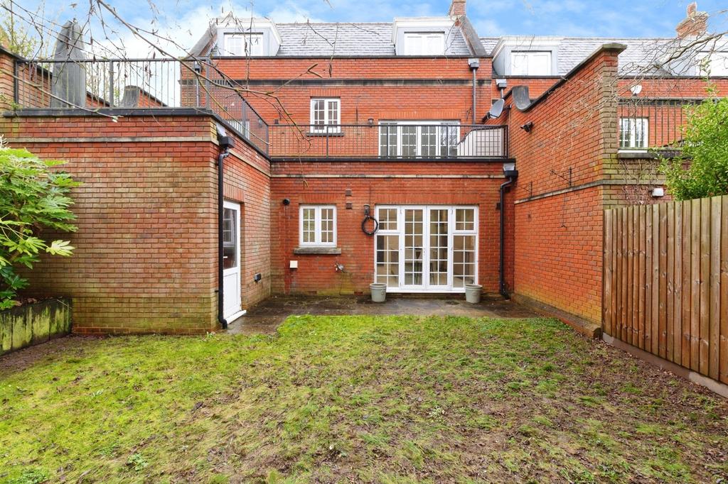 Pbox-IMG.jpg