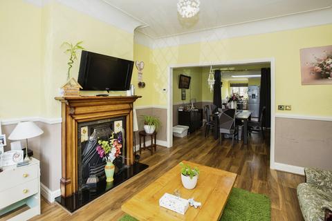 3 bedroom terraced house for sale, Fullwell Avenue, Ilford, IG6