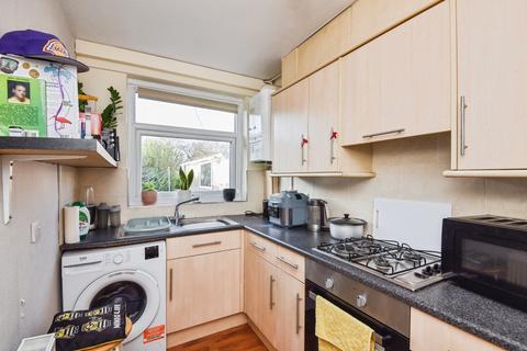 2 bedroom flat for sale, Palmer Grove, Morecambe, Lancashire, LA4