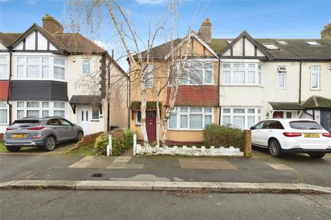 3 bedroom end of terrace house for sale, Newcastle Avenue, ILFORD, Essex, IG6