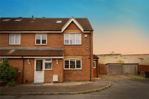 5 bedroom end of terrace house for sale, Parklands Close, Ilford, IG2
