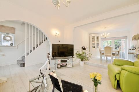 3 bedroom semi-detached house for sale, Marston Road, Ilford, IG5