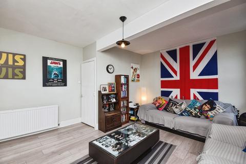 2 bedroom flat for sale, West End Road, Lancashire, LA4