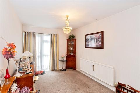 3 bedroom terraced house for sale, Asthall Gardens, Ilford, IG6