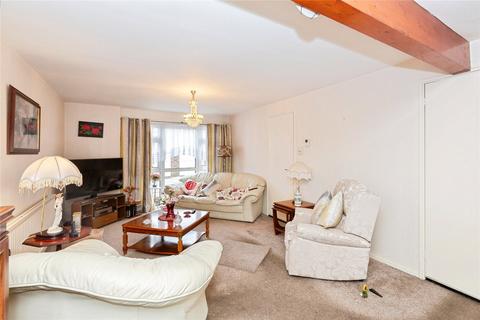3 bedroom terraced house for sale, Asthall Gardens, Ilford, IG6