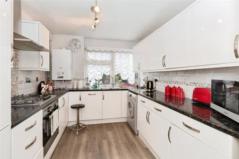 3 bedroom terraced house for sale, Asthall Gardens, Ilford, IG6