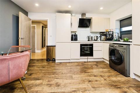 2 bedroom flat for sale, High Street, Barkingside, Ilford, IG6