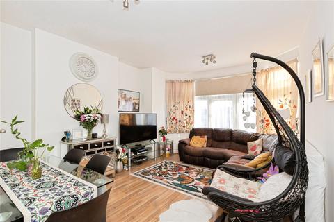 2 bedroom flat for sale, Cranbrook Road, Ilford, IG1