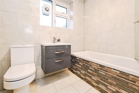 2 bedroom flat for sale, Claybury Broadway, ILFORD, Essex, IG5