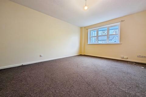 undefined, 112 Waterloo Road, Southampton SO15