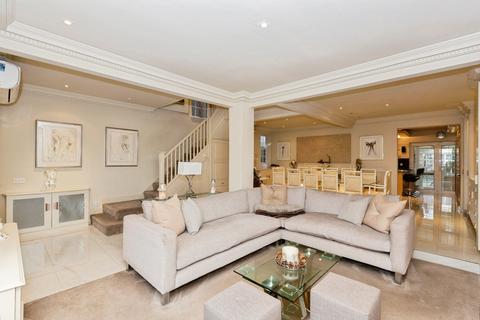 4 bedroom semi-detached house for sale, Eastern Avenue, ILFORD, Essex, IG4