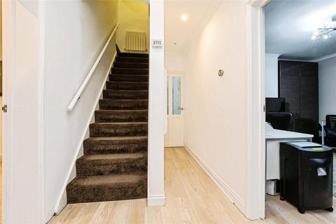 4 bedroom semi-detached house for sale, Peregrine Road, Ilford, IG6