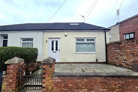 undefined, Derwent Road West, Liverpool, Merseyside, L13