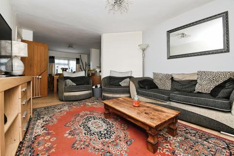 3 bedroom end of terrace house for sale, Weaverhead Close, Thaxted, Dunmow, Essex, CM6