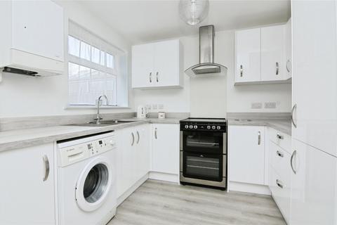 3 bedroom terraced house for sale, Bramley Close, Braintree, Essex, CM7