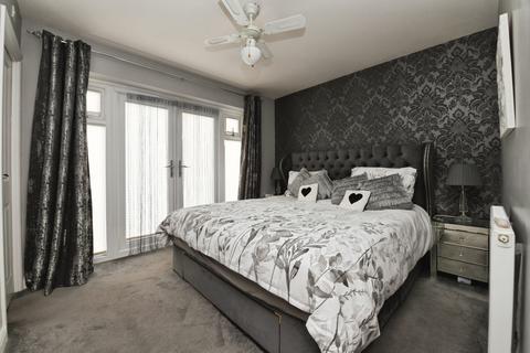 3 bedroom bungalow for sale, Skylark Avenue, Southminster, Essex, CM0
