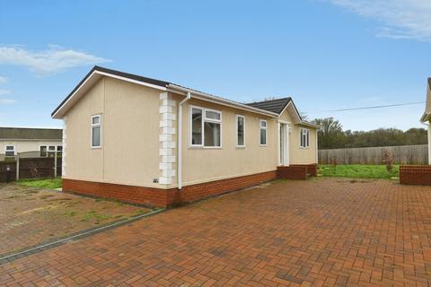 2 bedroom detached house for sale, Hawk Hill, Battlesbridge, Wickford, Essex, SS11
