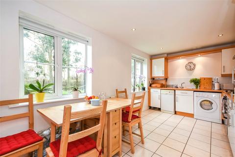 2 bedroom flat for sale, Sachfield Drive, Chafford Hundred, Grays, Essex, RM16
