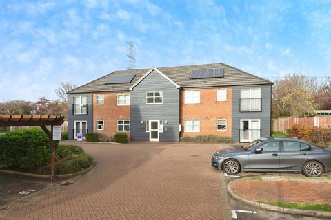 2 bedroom flat for sale, Dudley Close, GRAYS, Essex, RM16