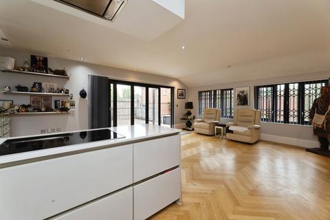 undefined, Lingmere Close, CHIGWELL, Essex, IG7