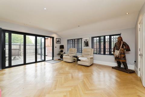 undefined, Lingmere Close, CHIGWELL, Essex, IG7