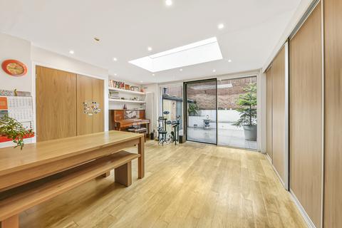 undefined, Elliott Square, Primrose Hill, London NW3