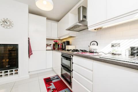 undefined, Sunnymede, Chigwell, Essex, IG7