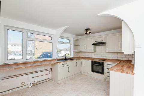 2 bedroom semi-detached house for sale, Linnets, Clacton-on-Sea, Essex, CO15