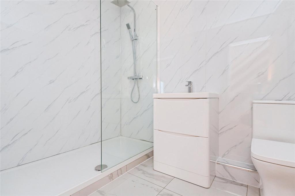 Annexe Shower Room