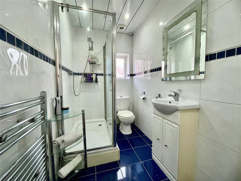 Master En-Suite