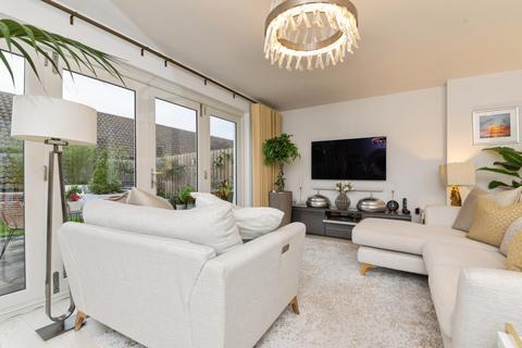 3 bedroom end of terrace house for sale, West Field Lane, St. Osyth, Clacton-on-Sea, Essex, CO16