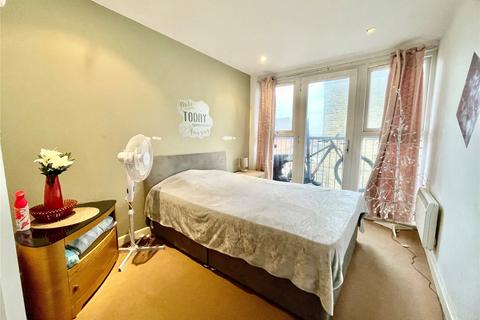 2 bedroom flat for sale, Grimshaw Place, Preston, Lancashire, PR1