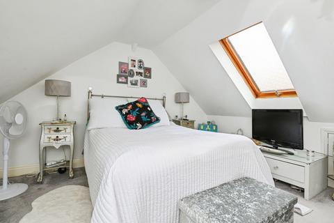 3 bedroom bungalow for sale, Oakmead Road, St. Osyth, Clacton-on-Sea, Essex, CO16