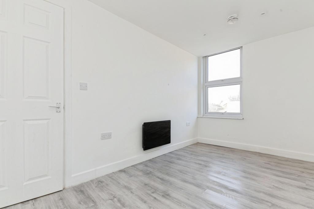 Flat 3 Bedroom