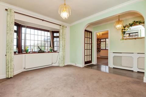 3 bedroom bungalow for sale, Dumont Avenue, St. Osyth, Clacton-on-Sea, Essex, CO16