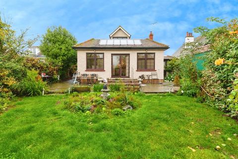 3 bedroom bungalow for sale, Dumont Avenue, St. Osyth, Clacton-on-Sea, Essex, CO16