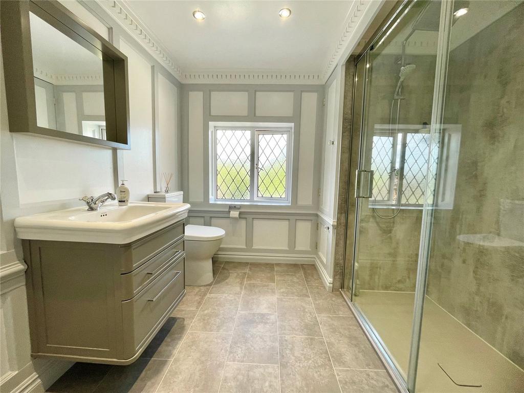 Family Shower Room