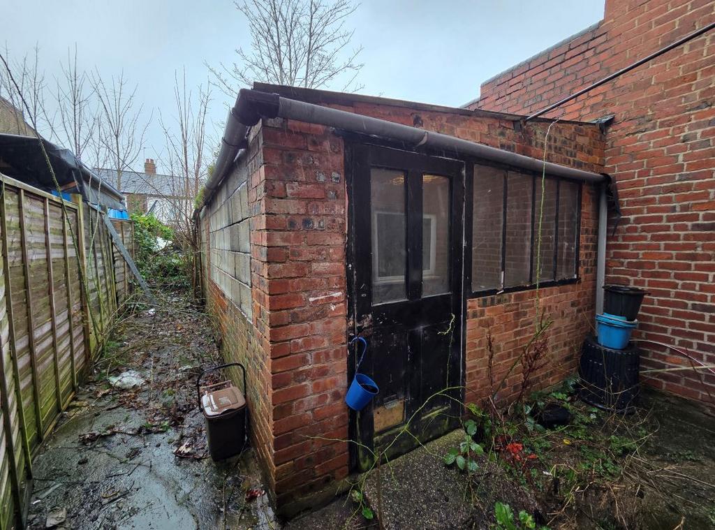 Rear Workshop/Store