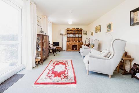 1 bedroom flat for sale, White Hart Lane, Romford, RM7