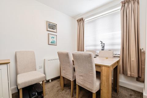 1 bedroom flat for sale, White Hart Lane, Romford, RM7