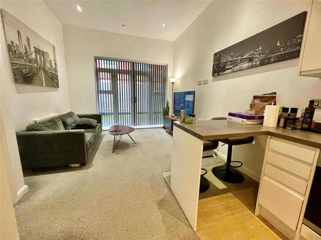 Lounge/Kitchen